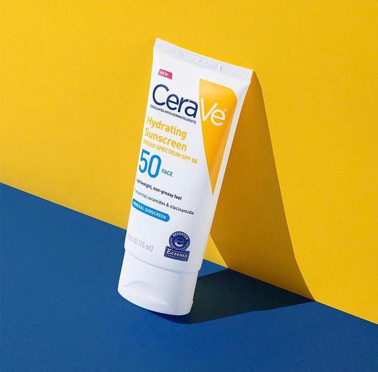 SPF 50 Hydrating Mineral Sunscreen for Face - Buynowpakistan